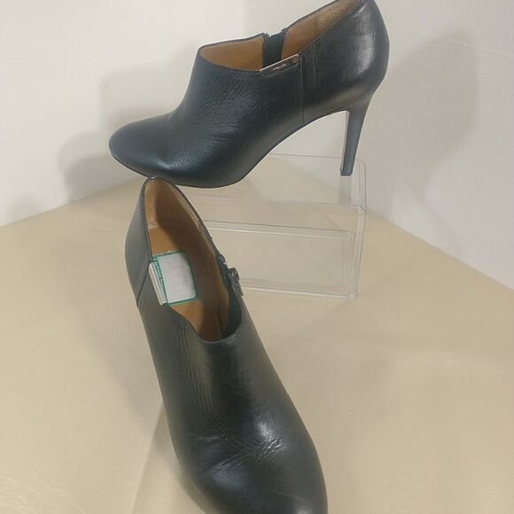 Coach Black Leather Shoes Seneca Booties 10B EU 40. Condition is Pre-owned. - Picture 1 of 11